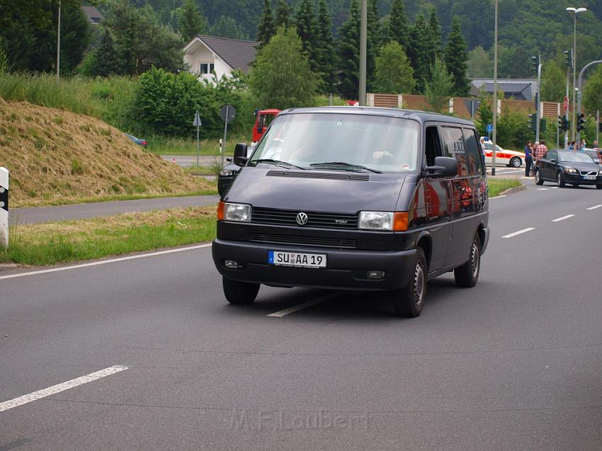 Schwerer Unfall mit Reisebus Lohmar Donrather Dreieck P304.JPG